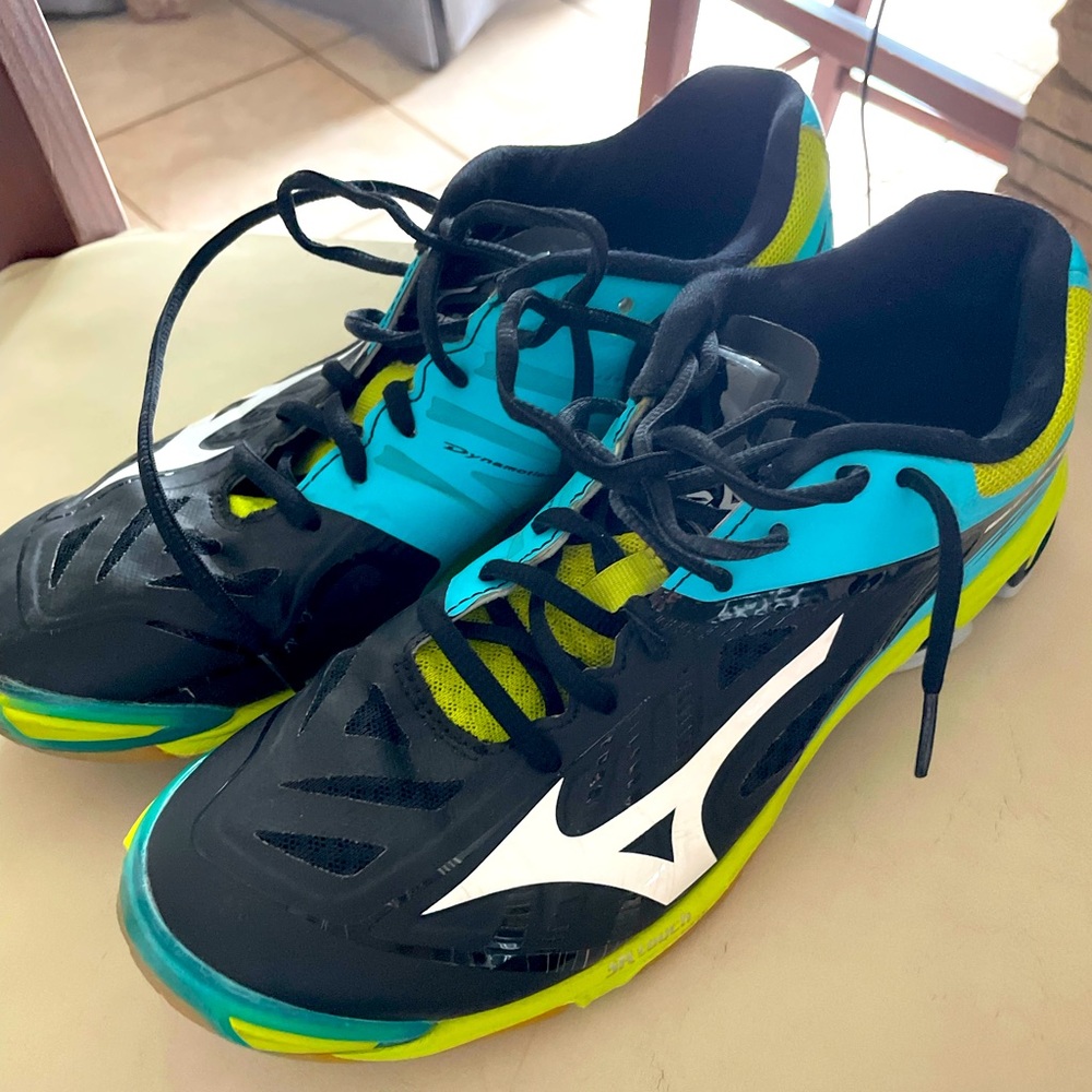 Mizuno Volleyball tennis shoes